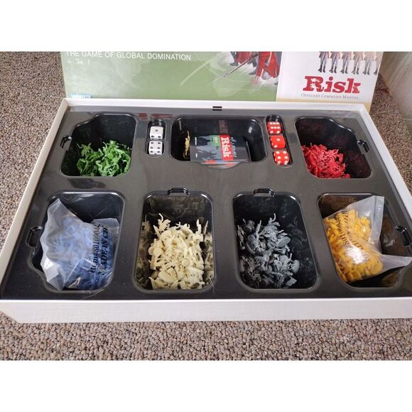 RISK 2003 THE GAME OF GLOBAL DOMINATION IN EXCELLENT CONDITION 100% COMPLETE VTG - Picture 10 of 14